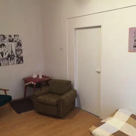 Old Town Budget Appartement *