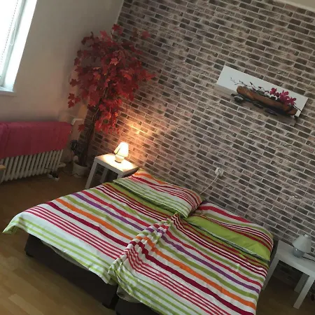 Old Town Budget Appartement