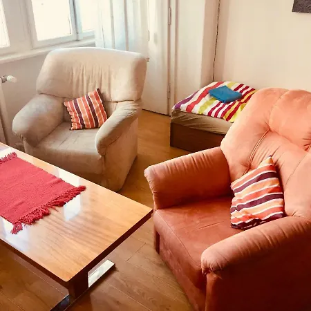 Old Town Budget Appartement *